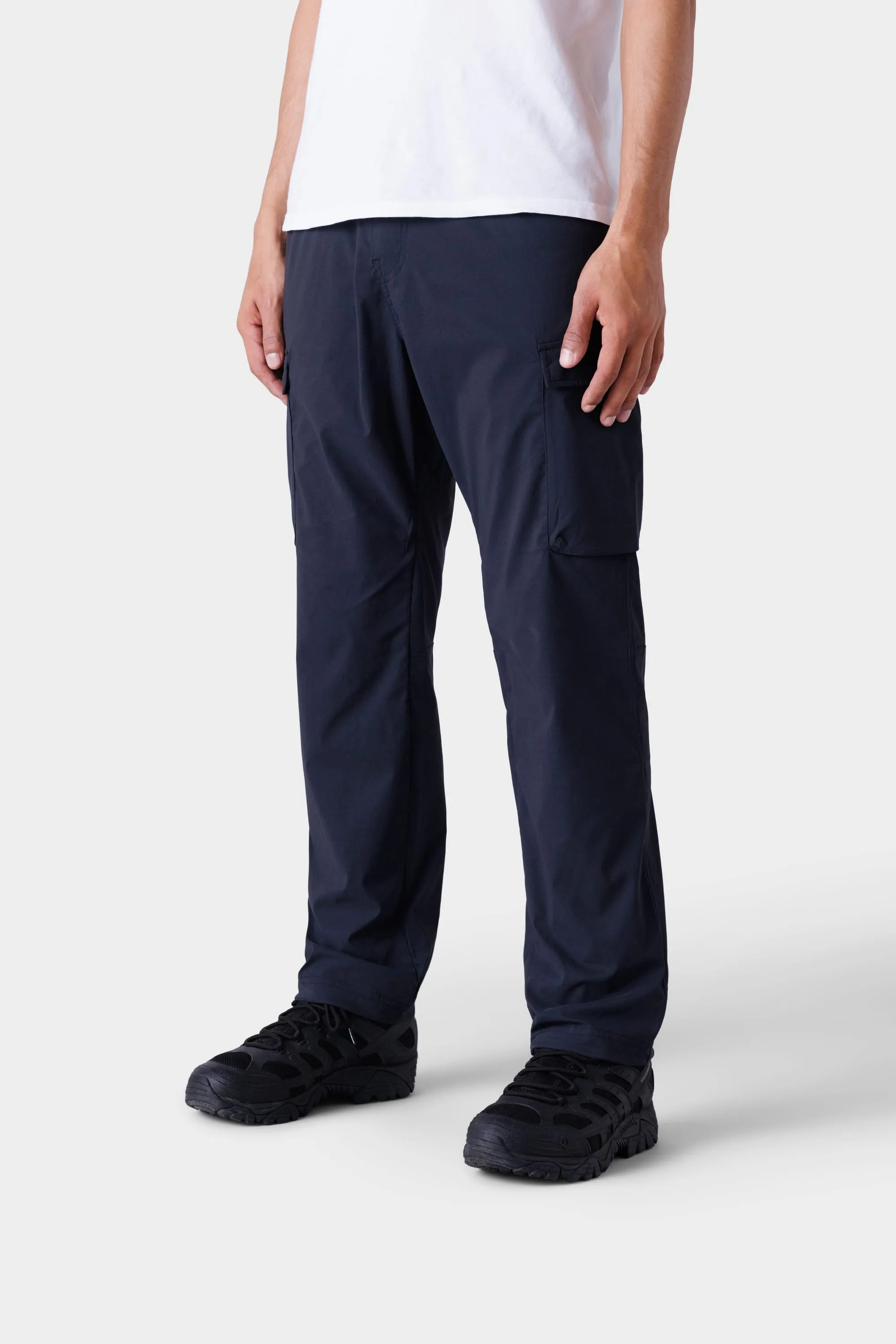 686 Men's Traveler Featherlight Cargo Pant - Wide Tapered Fit