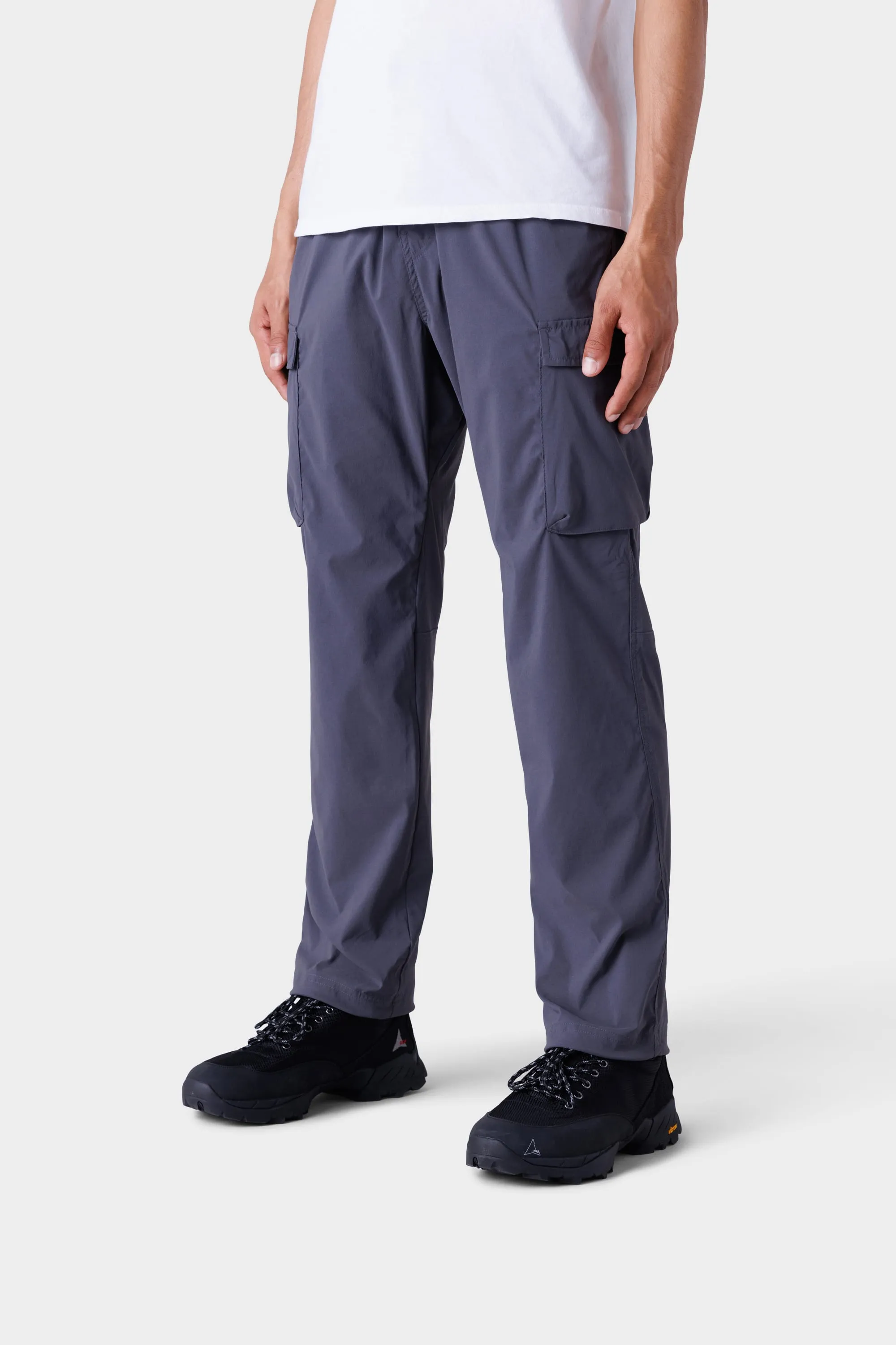 686 Men's Traveler Featherlight Cargo Pant - Wide Tapered Fit