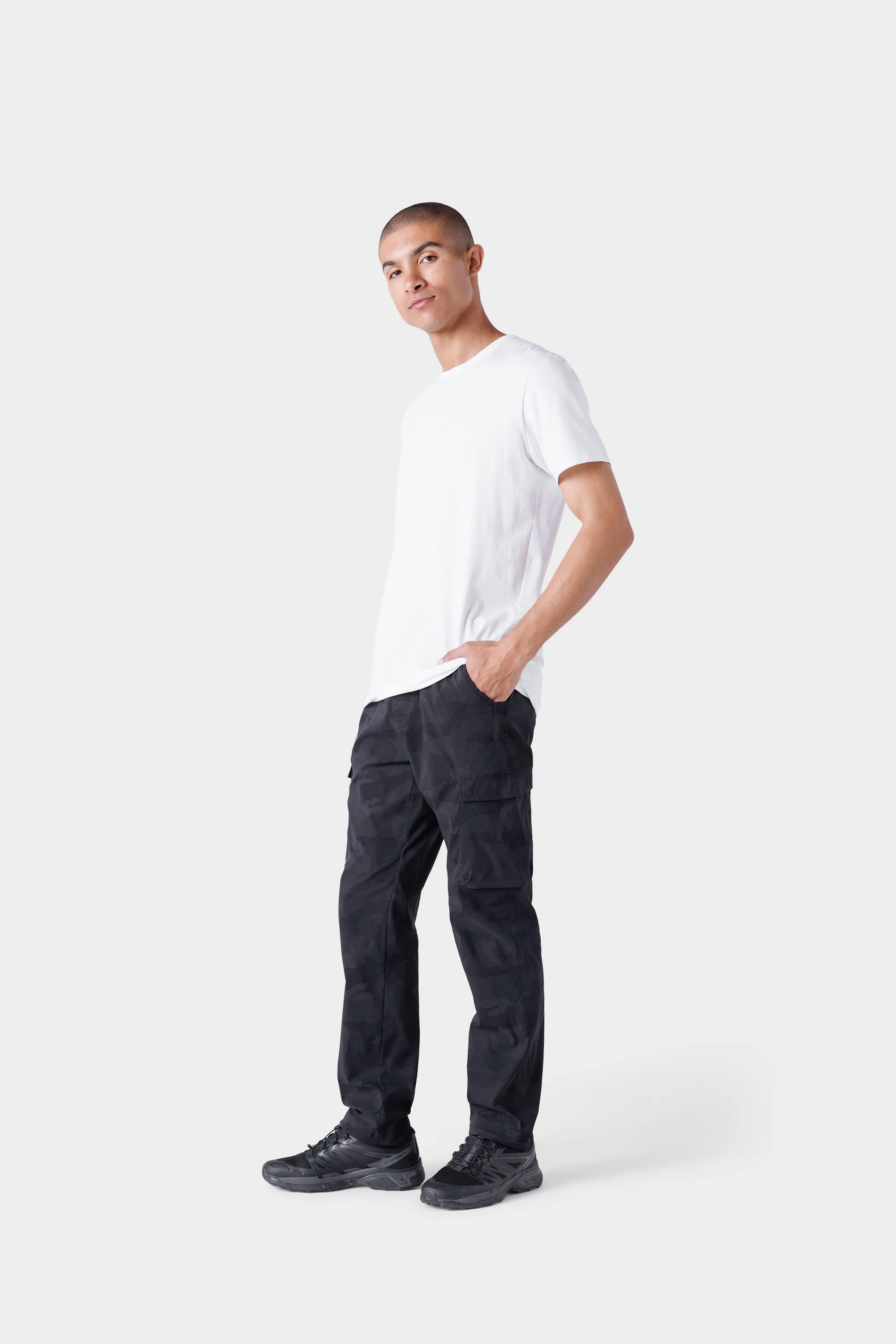 686 Men's Traveler Featherlight Cargo Pant - Wide Tapered Fit