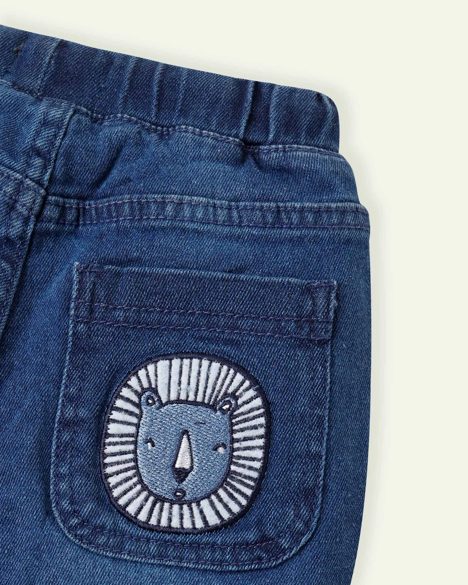 Applique Lion Pull Up Jeans