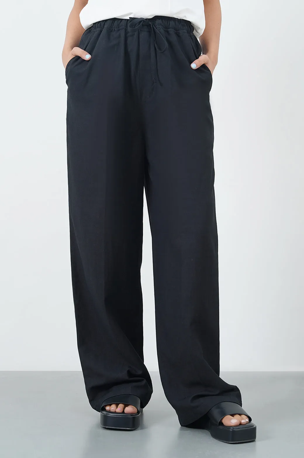 DRAWSTRING WIDE-LEG PANTS