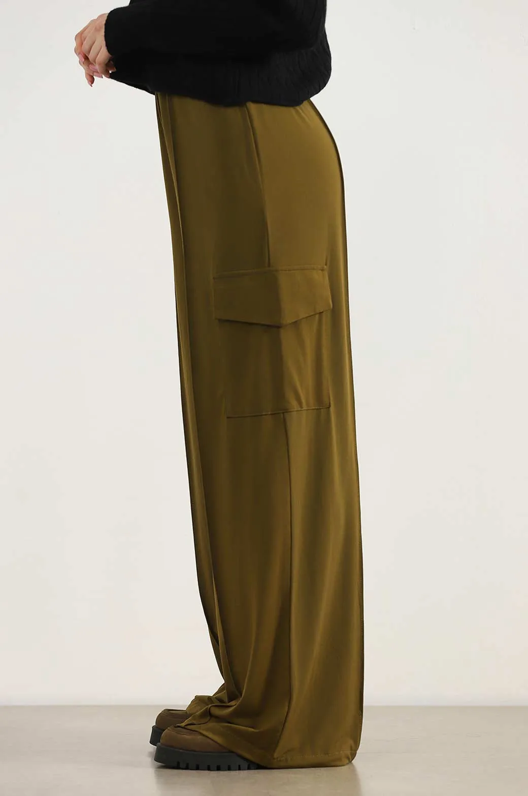 FLOWY CARGO PANTS