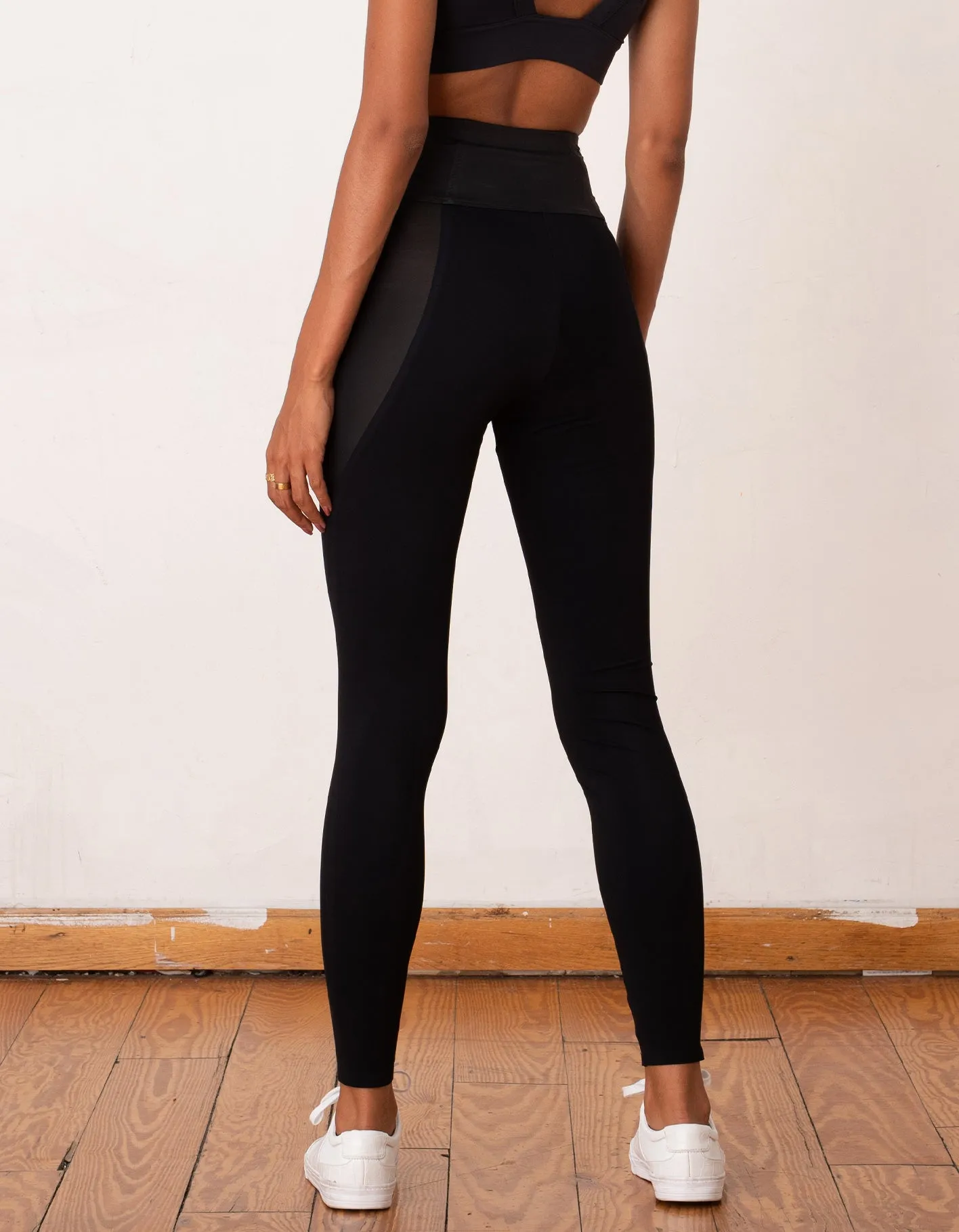 Elevate Your Workout with Throw It Higher High-Waisted Leggings for Ultimate Comfort and Style